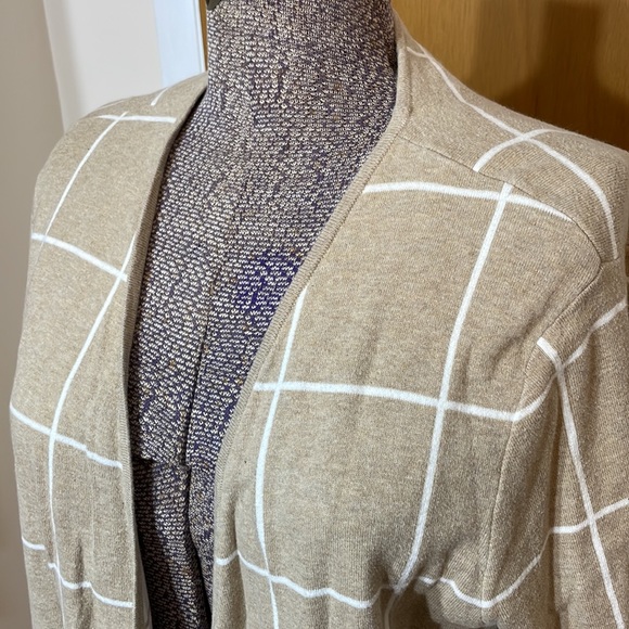Talbots Womens XL Tan and White Heavy Cardigan - Picture 3 of 9